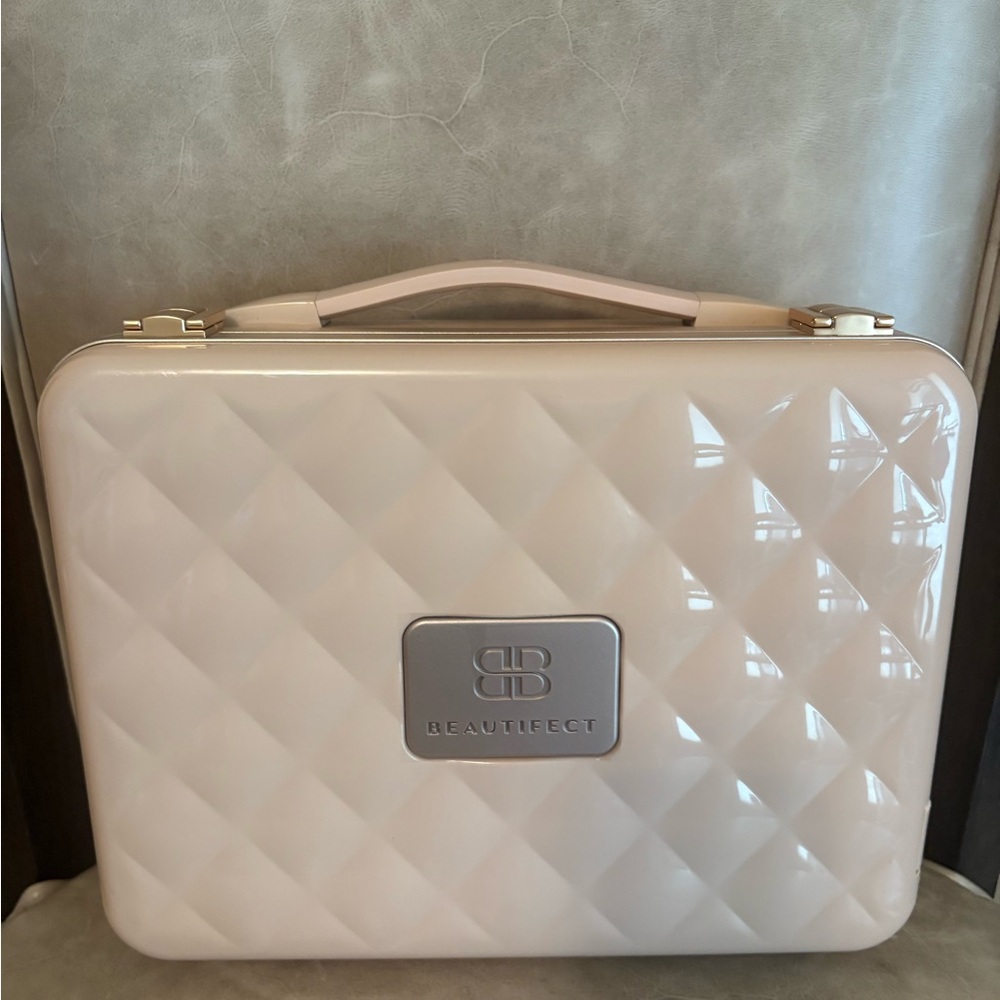 Beautifect Box Quilted Hard-Shell Cosmetic Train Case - Picture 6 of 9